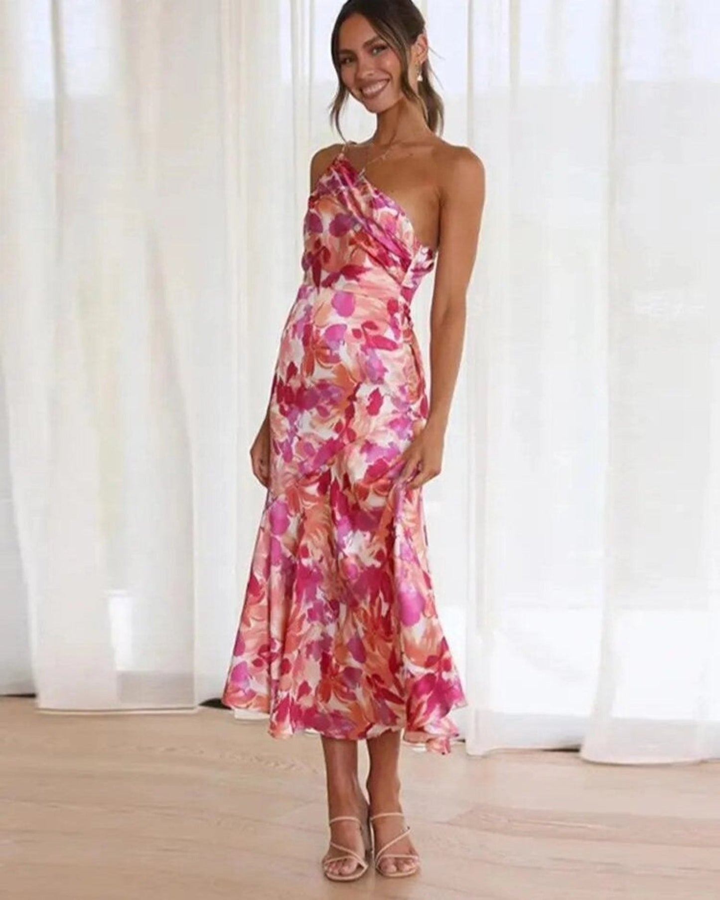 Sienna - Robe asymétrique à motifs floraux pour femme